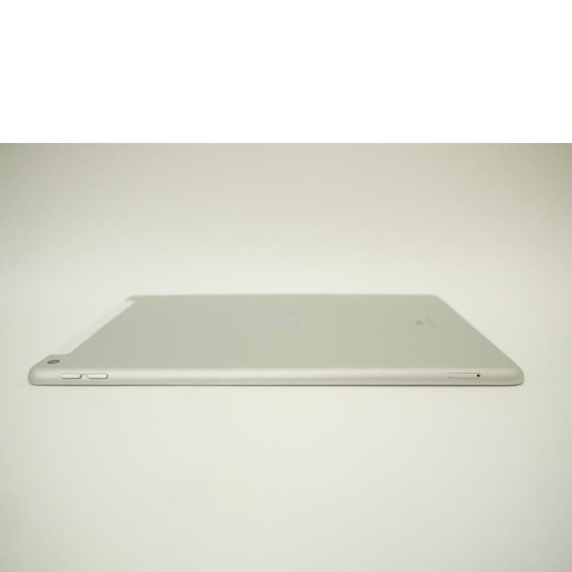 Apple アップル/iPad 第8世代 32GB シルバー/MYMJ2J/A//F6MDRDLWQ1KN/ABランク/69