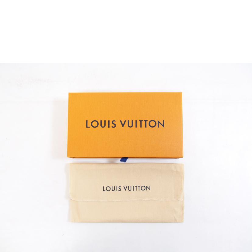 LOUIS VUITTON ルイヴィトン/ヴェルティカル・ウォレット/トリヨンノワール/M81330//FL2***/ABランク/71