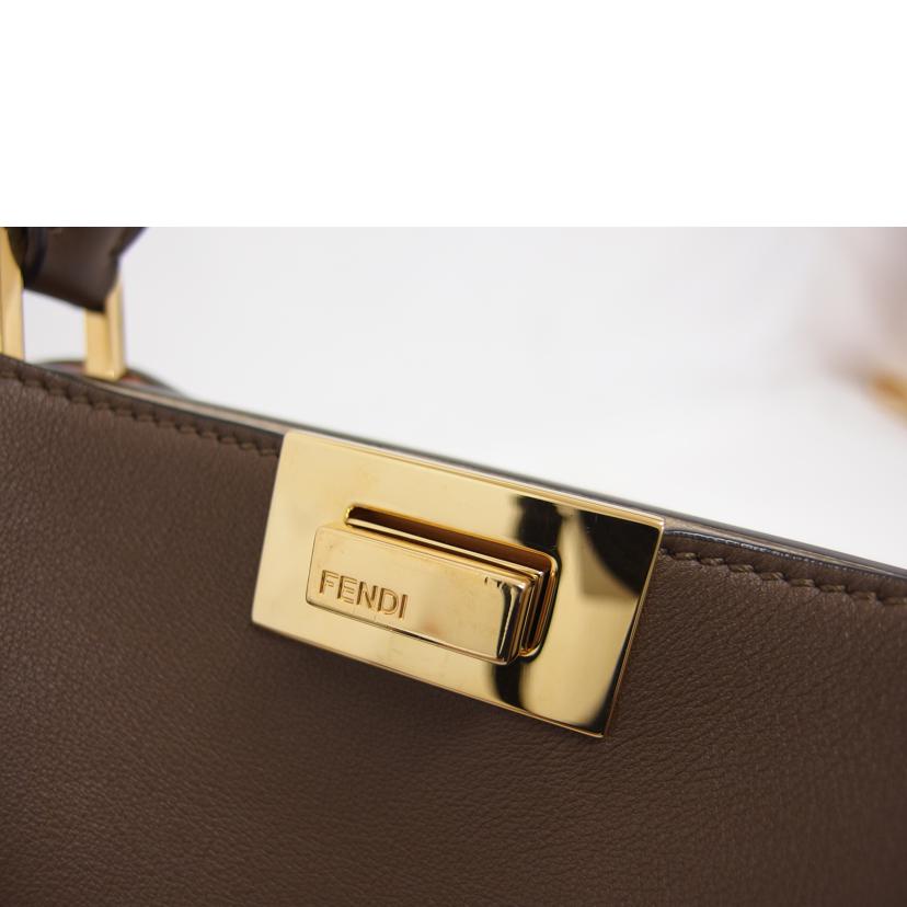FENDI フェンディ/ピーカブー/アイコニックエッシェンシャリー2WAYバッグ/8BN302//199******/Aランク/04