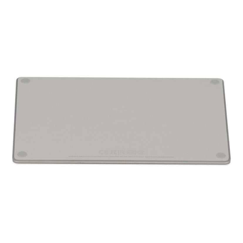 Apple アップル /Magic Trackpad 2/MJ2R2J/A//CC2022301XQJ2Y1AC/Bランク/82