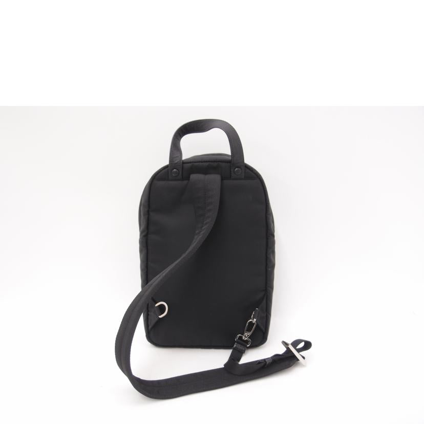 PRADA プラダ/ナイロンボディバッグ/ブラック//173/Aランク/69