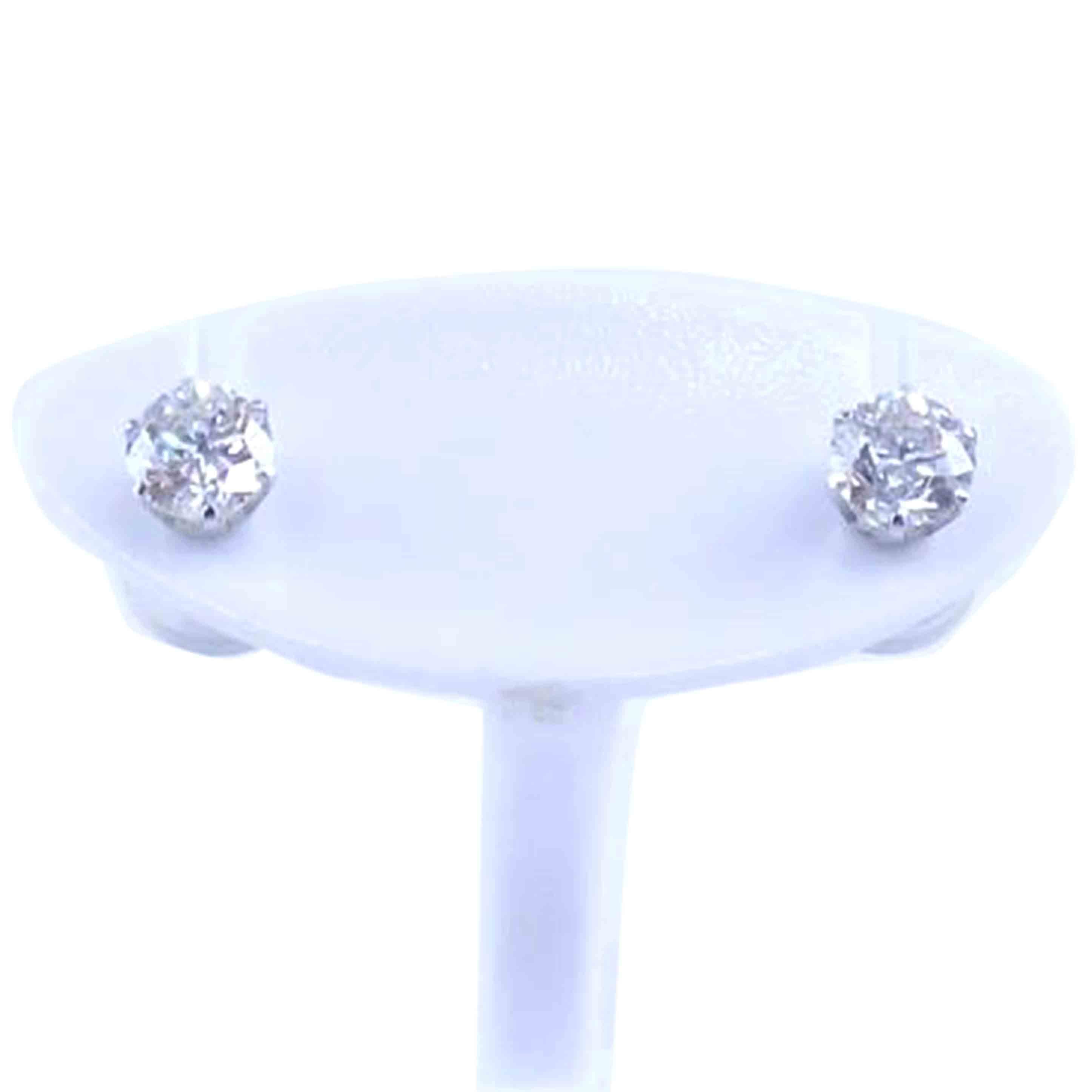 / PT900ダイヤピアスD0.252/0.252ct//ABランク/64