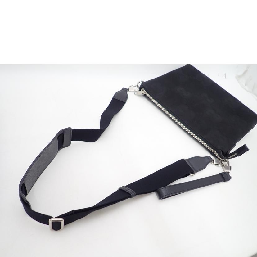 GUCCI グッチ/ジャンボGGメッセンジャーショルダー/ブラック/739668//213***/Aランク/69