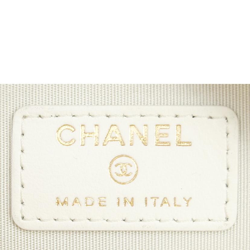 CHANEL シャネル/マトラッセ/シャネル19ラウンドチェーンショルダー/ホワイト/AP0945//305*****/ABランク/75