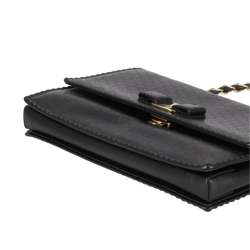 Ferragamo フェラガモ/ジニー・ヴァラリボンレザーチェーンショルダー/AU-21/F003//ABランク/91