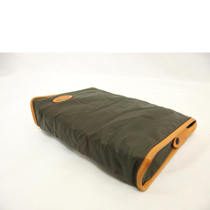 HUNTING WORLD ハンティングワールド/ナイロンクラッチバッグ/セカンドバッグ/カーキ//1・I********/ABランク/04