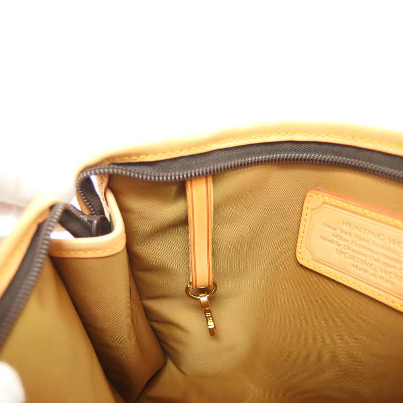 HUNTING WORLD ハンティングワールド/ナイロンクラッチバッグ/セカンドバッグ/カーキ//1・I********/ABランク/04
