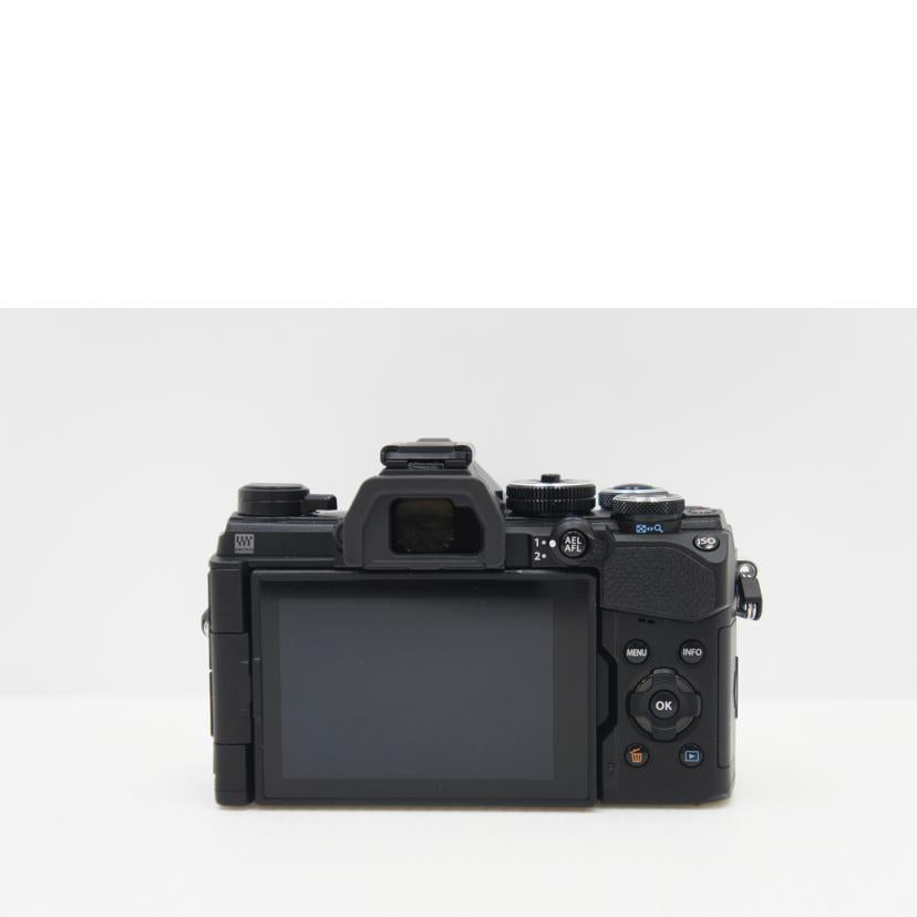 OLYMPUS オリンパス/ ミラーレス一眼/OM-5 12-45/4 PRO/ OM-5 12-45/4 PRO//BJAOA11407/Sランク/75