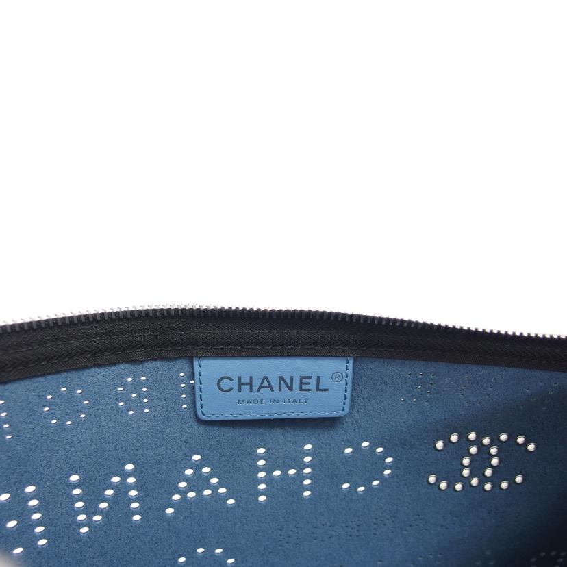 CHANEL シャネル/ココマークパンチングレザークラッチバッグ/ブラック/シルバー金具//273*****/Aランク/04