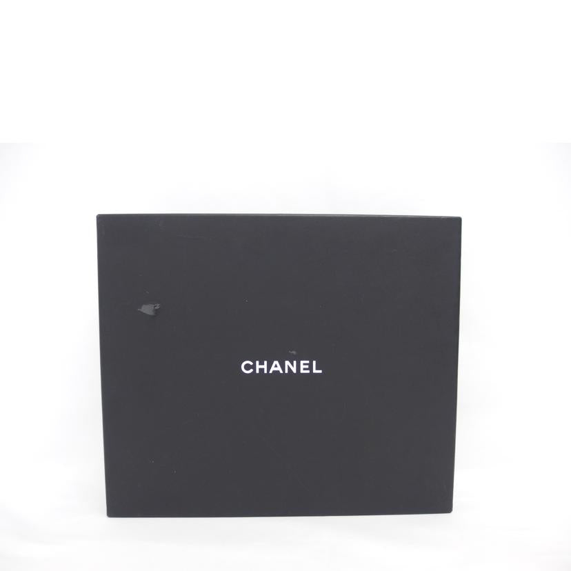 CHANEL シャネル/ココマークパンチングレザークラッチバッグ/ブラック/シルバー金具//273*****/Aランク/04