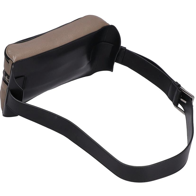 JIMMY CHOO ジミーチュウ/スタースタッズ/ボディバッグ//Aランク/78