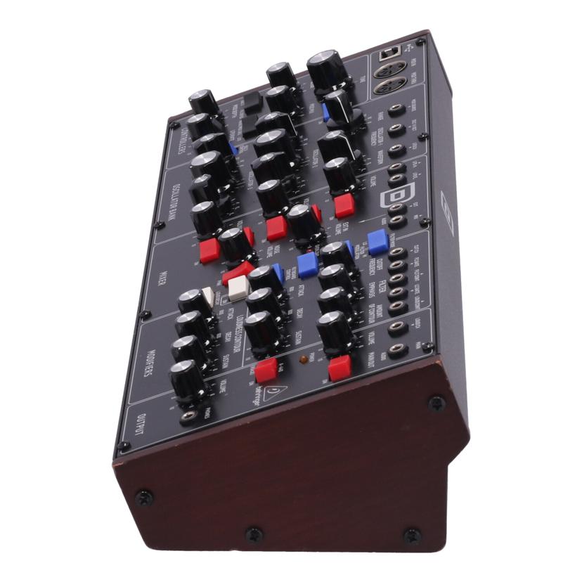 BEHRINGER ベリンガー /アナログシンセサイザー/MODEL D//S181102240CQJ/Bランク/62