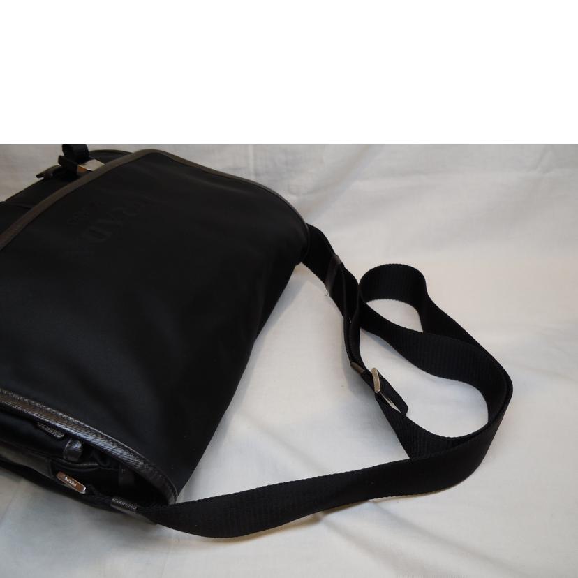 PRADA プラダ/クロスボディメッセンジャーショルダーバッグブラック/2VD768//165/Aランク/92