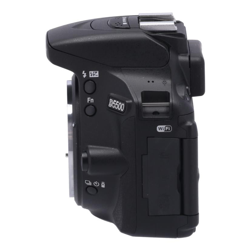 Nikon ニコン /デジタル一眼 ダブルズームキット/D5500 ダブルズームキット//20931535/Bランク/82