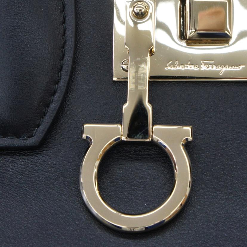 S.Ferragamo サルバトーレ・フェラガモ/レザーハンドバッグ/THE STUDIO 21/AU21/H159//Aランク/93