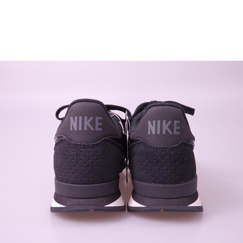 NIKE ナイキ/INTERNATIONALIST /828407-003//Sランク/76