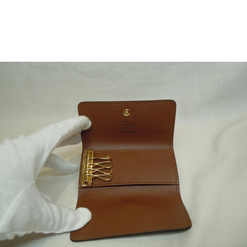 LOUIS VUITTON/ミュルティクレ4モノグラムキャンバス/M69517//RFI*/SAランク/92