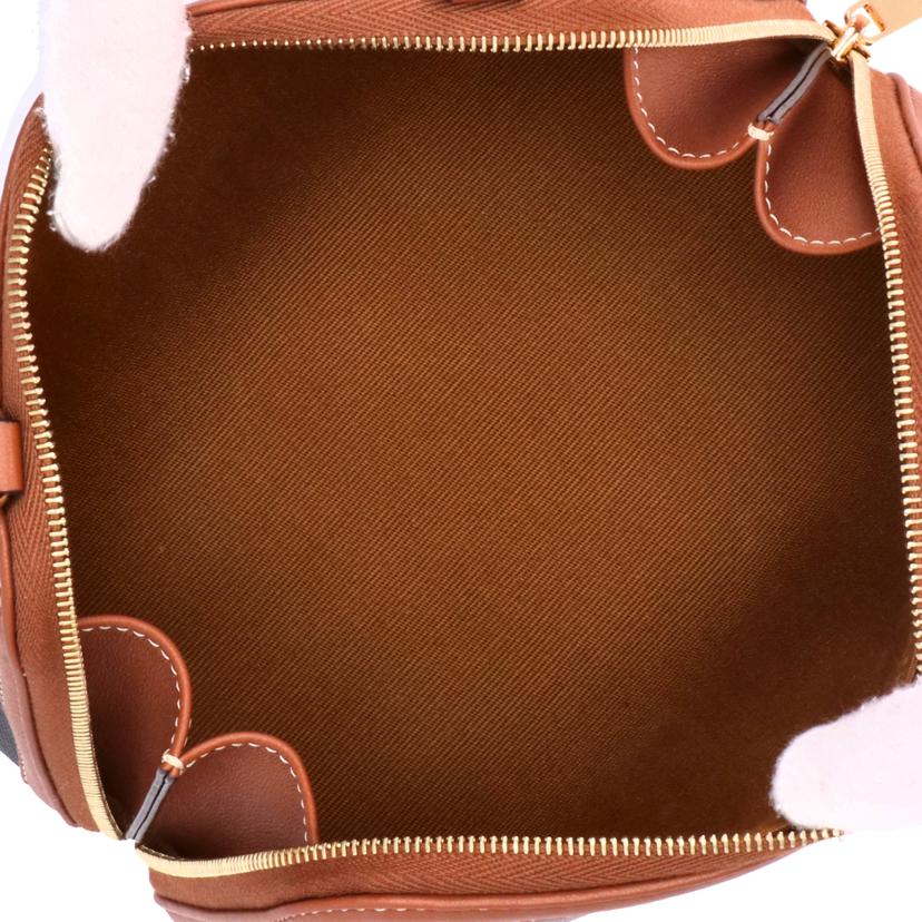 CELINE セリーヌ/チェーン付きクラッチ/トリオンフキャンバス&ラムスキン/10E382CBX//Aランク/94