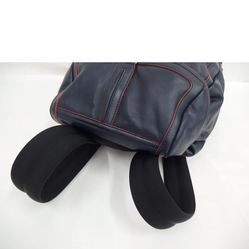 TOD'S リュックサック トッズ/ウェーブレザーリュック/ネイビー//Aランク/82