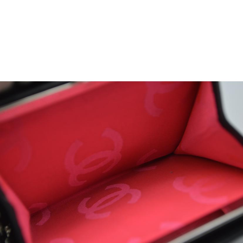 CHANEL シャネル/カンボンラインコンパクトレザー財布/A26720//139*****/Bランク/89