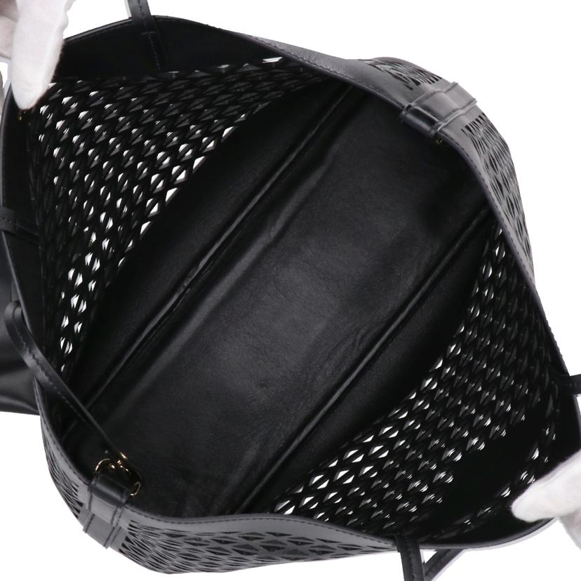 PRADA/パーフォーレーテッドバック/1BG503//Aランク/67