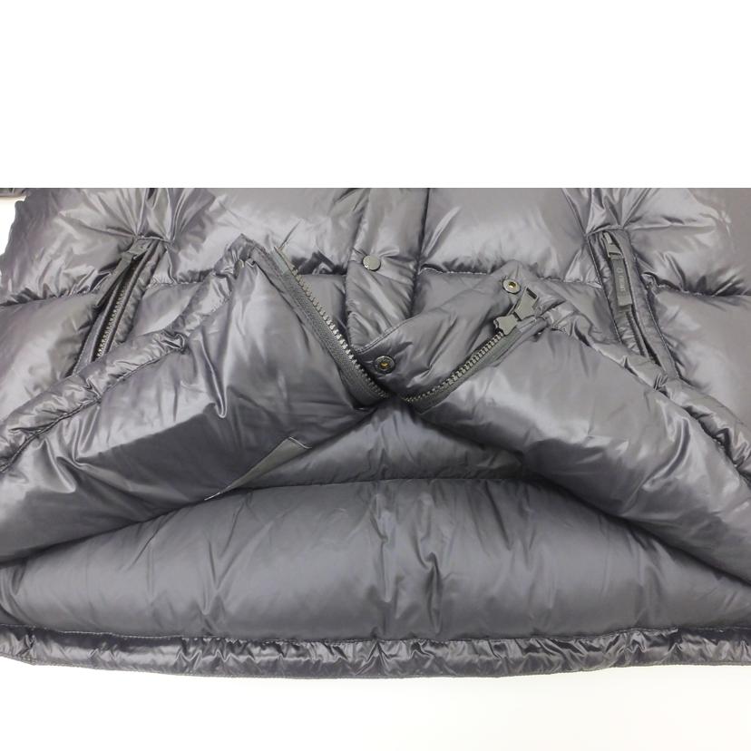 MONCLER モンクレール/×FRAGMENT DESIGNダウンジャケット/I209U1A00003 M3078//メンズ3サイズ/ABランク/88