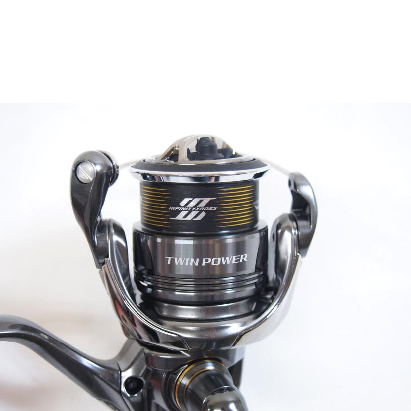 SHIMANO シマノ/24ツインパワー C2000S/046765//Aランク/71