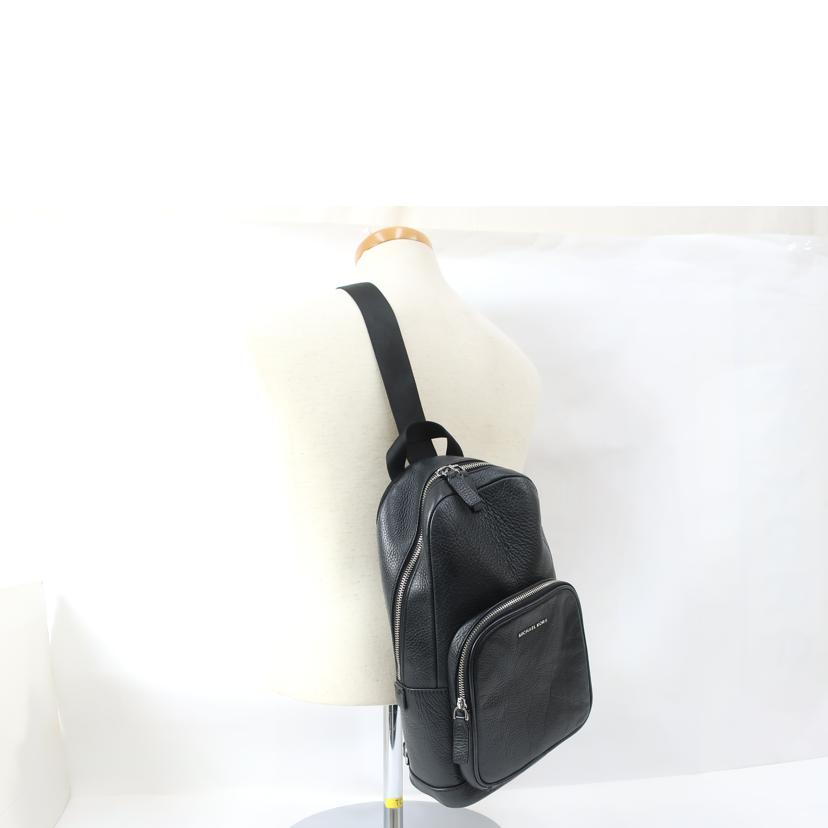 MICHAEL KORS マイケルコース/ショルダーバッグ ボディーバッグ ブラック/37S1LCOY1L//Bランク/65