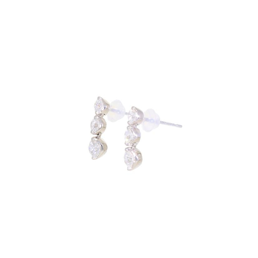 Pt900ダイヤピアス0.502/0.502ct//Aランク/92