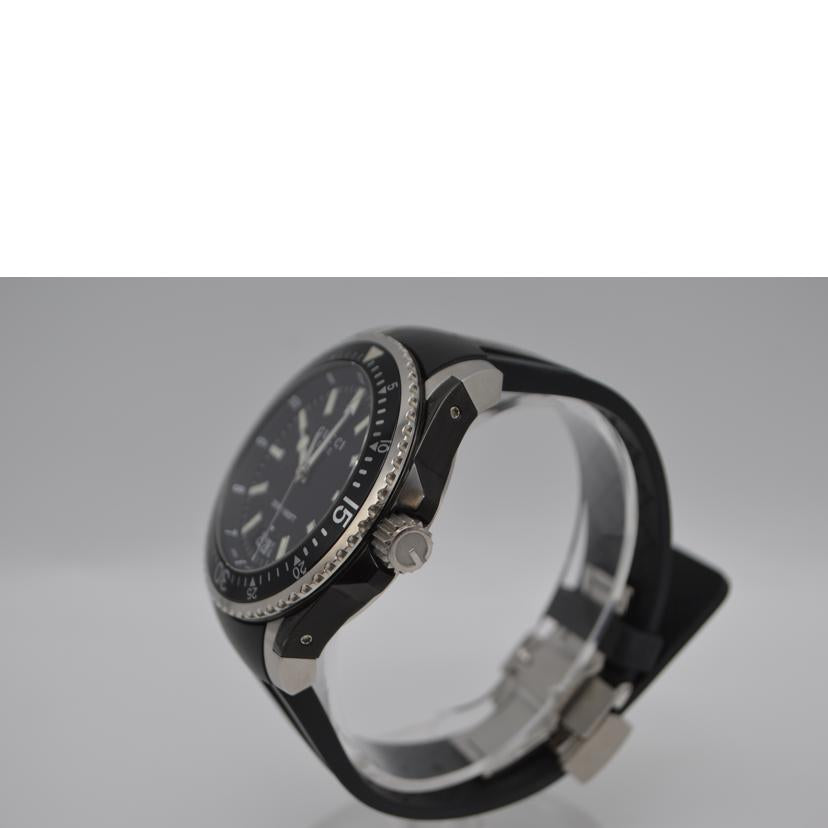 GUCCI グッチ/グッチダイヴデイトラバークォーツ/YA136204//151*****/ABランク/89