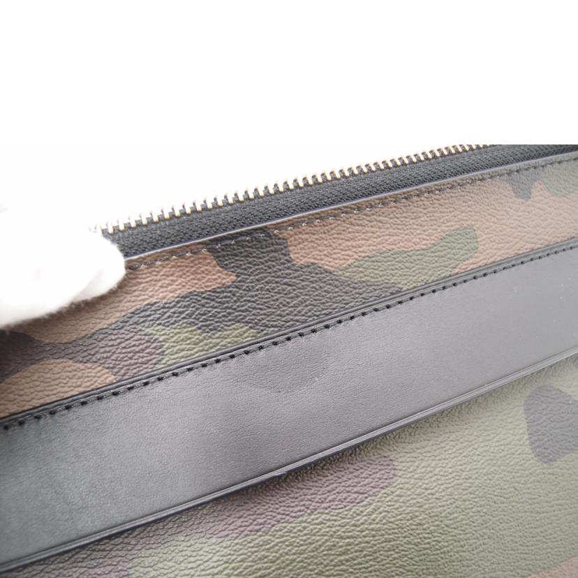 COACH コーチ/カモフラージュ柄セカンドバッグ/ブラック/F29127//K18**/SAランク/69