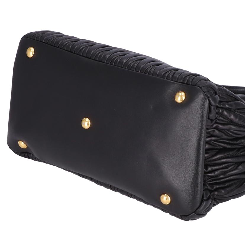 miu miu ミュウミュウ/miu miu/マテラッセ2WAYショルダー/ブラック//31/ABランク/75