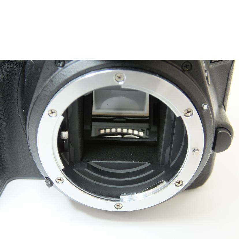 NIKON ニコン/D5600ダブルズームキット/D5600//2006508/ABランク/88