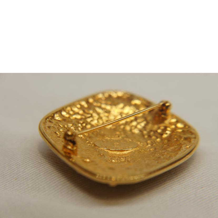 CHANEL シャネル/ダイヤモンド型ブローチ //A/Aランク/92