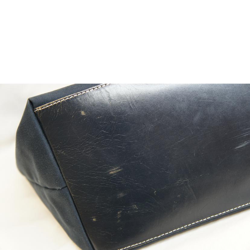 FENDI フェンディ/キャンバススイングトートネイビー//ABランク/92