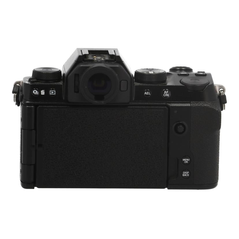 FUJIFILM 富士フイルム /ミラーレス一眼 ボディ/X-S10/X-S10 ボディ//2C013869/Aランク/18