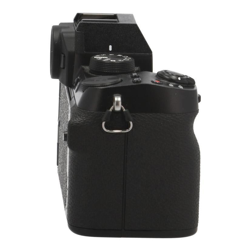 FUJIFILM 富士フイルム /ミラーレス一眼 ボディ/X-S10/X-S10 ボディ//2C013869/Aランク/18