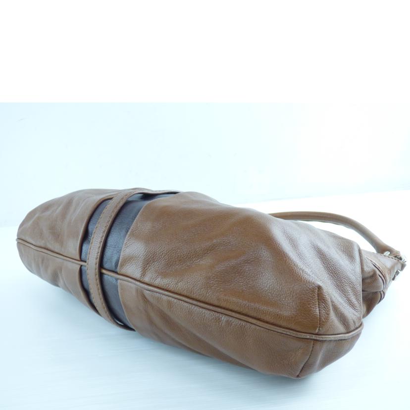MARC JACOBS マークジェイコブス/レザーワンショルダー//BCランク/64