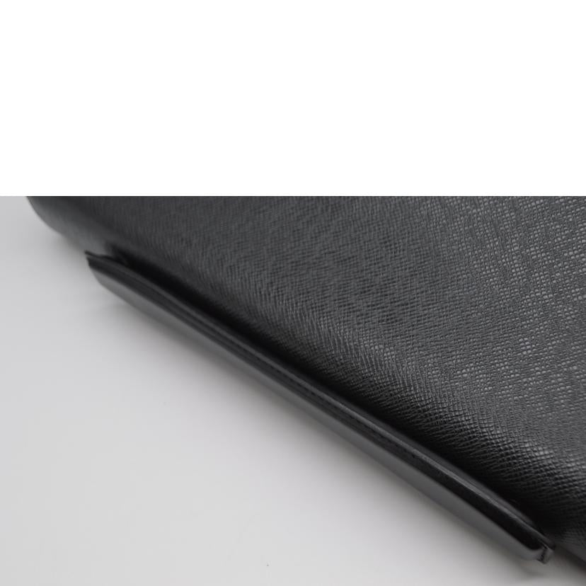 LV ルイヴィトン/ポルト・ドキュマン・アンガラ/タイガ/アルトワーズ/M30772//MB1***/ABランク/89