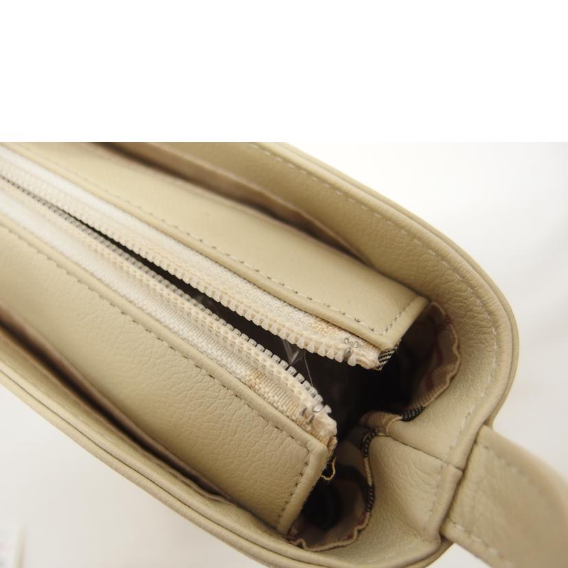 BURBERRY バーバリー/レザーワンショルダーバッグ/アイボリー//Bランク/04