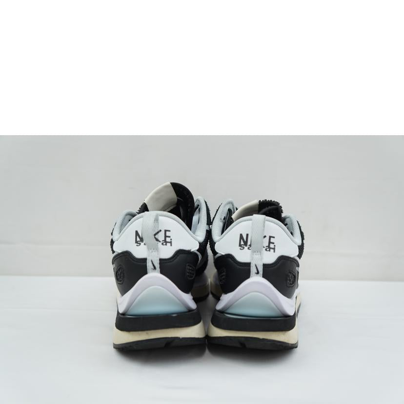 NIKE ナイキ/NIKE VAPORWAFFLE/SACAI 27.5/CV1363-001//Aランク/67