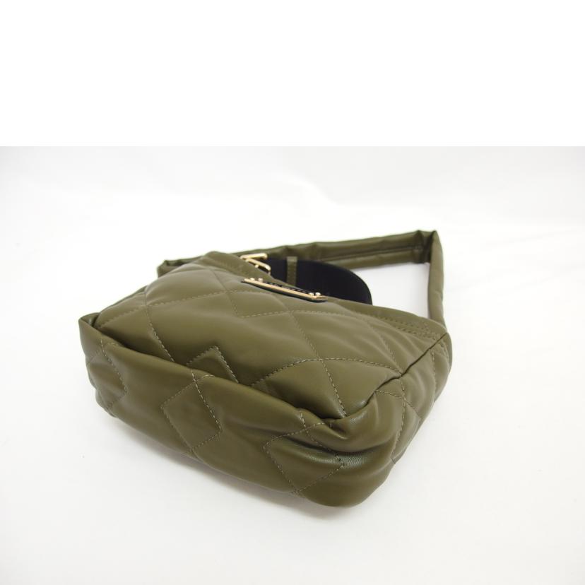 MARC JACOBS マークジェイコブス/キルティングショルダーバッグ/グリーン/H108M01RE21 307//Aランク/04