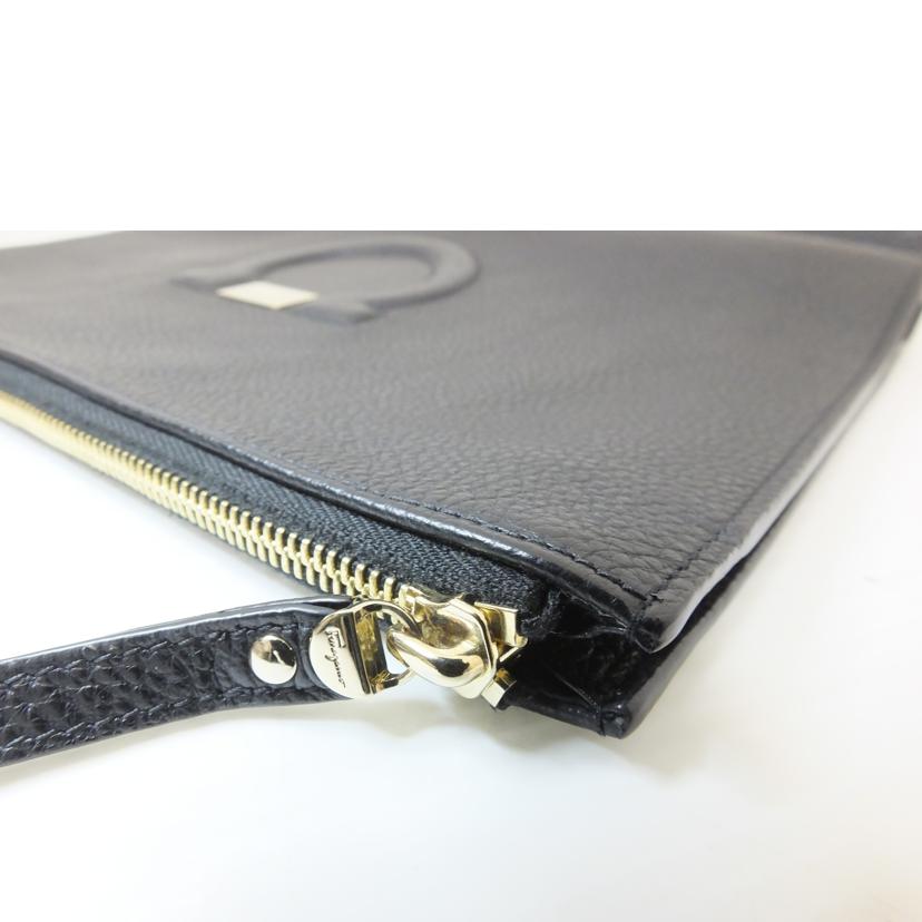 Ferragamo フェラガモ/リストレットレザークラッチバッグ/DP-22D300//Bランク/88