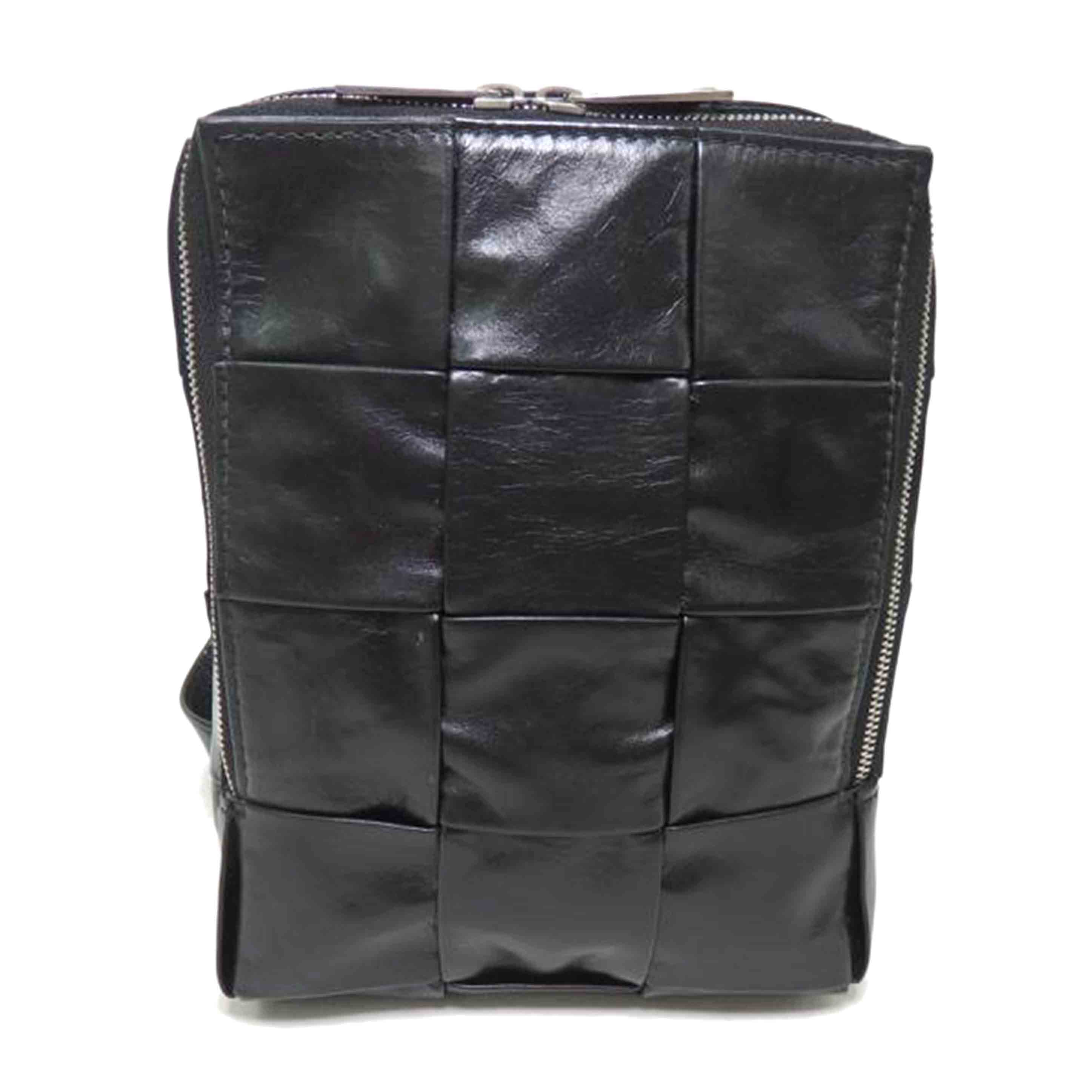 BOTTEGA VENETA ボッテガヴェネタ/カセット/スリングバッグ/マキシイントレチャート/ //P02*******/SAランク/84