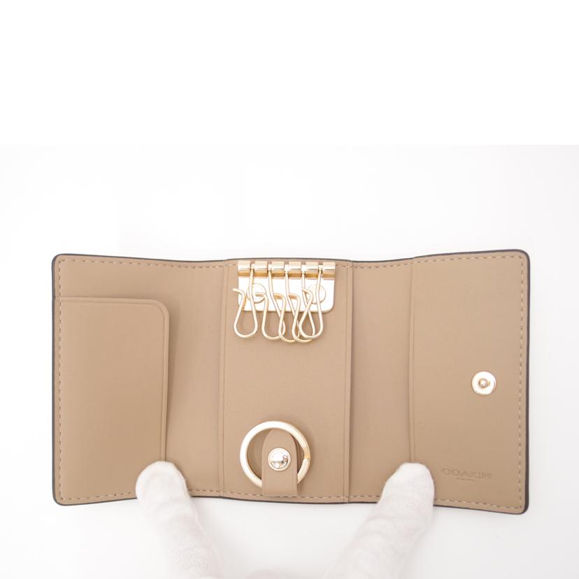 COACH コーチ キーケース 白 レディース/キーリング付5連キーケース/ホワイト/C4472//B22**/SAランク/69