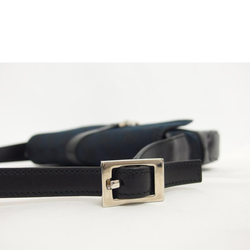 GUCCI グッチ/GGキャンバス ジャッキーセミショルダー/ブラック/001・3824//203***/ABランク/04