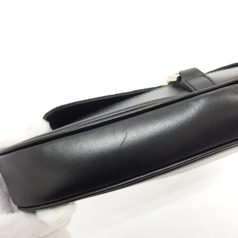 GUCCI グッチ/GGキャンバス ジャッキーセミショルダー/ブラック/001・3824//203***/ABランク/04