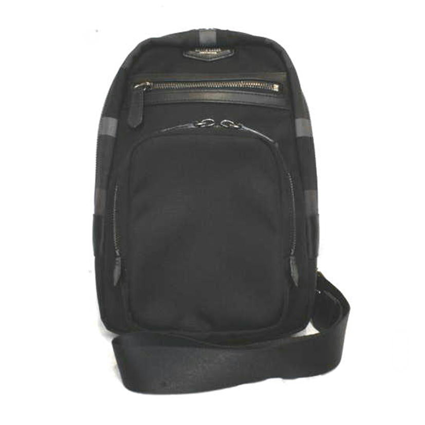 BLACK LABEL CRESTBRIDGE ブラックレーベル/ナイロンボディバッグブラック//Aランク/92