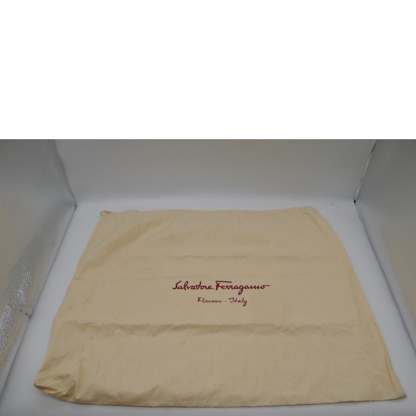 Ferragamo フェラガモ/ヴェラリボンカーフチェーンショルダー/ノワール/AU-21/G877//Aランク/89