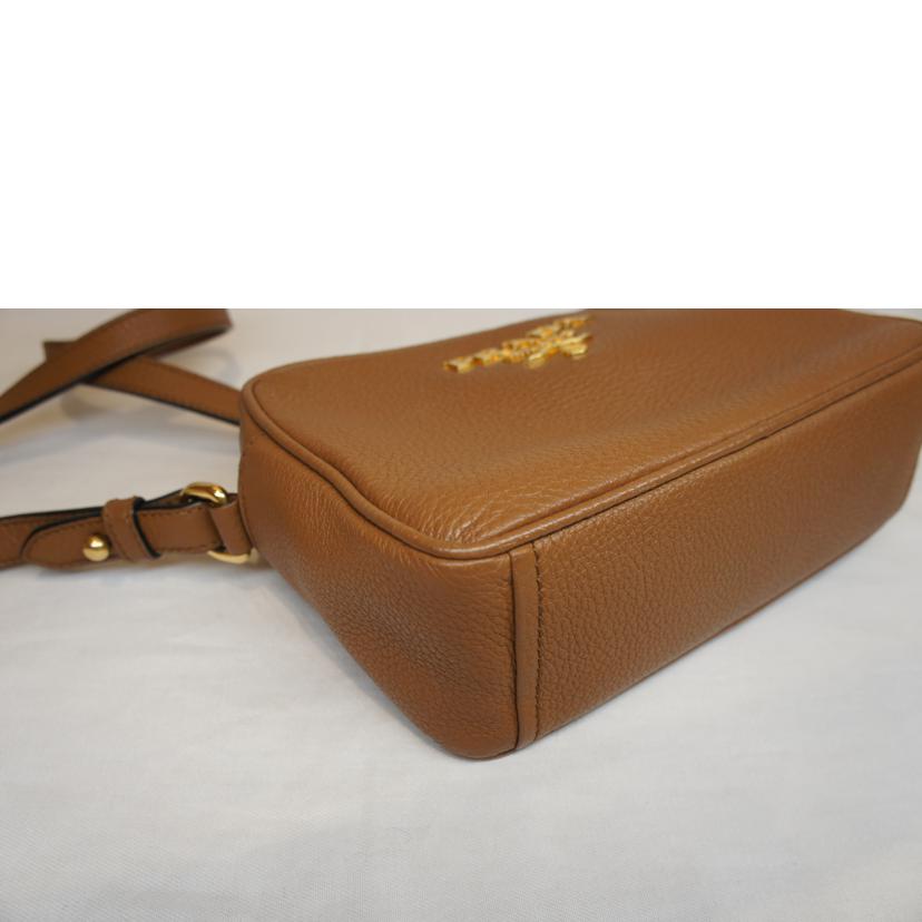PRADA プラダ/レザーカメラショルダーバッグブラウン/1BH096//158/Aランク/92